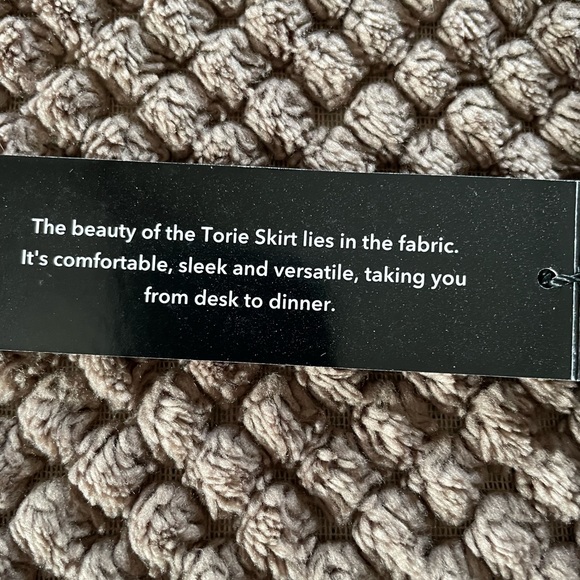 Apt. 9 “Torie Skirt”, Gray. NWT. Size 10. - Picture 8 of 9